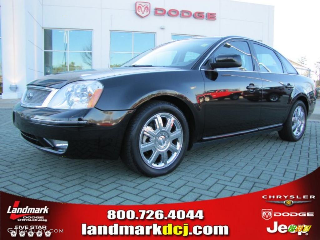 Black Ford Five Hundred