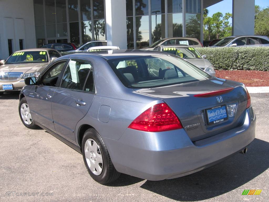 2007 Accord LX Sedan - Cool Blue Metallic / Gray photo #6