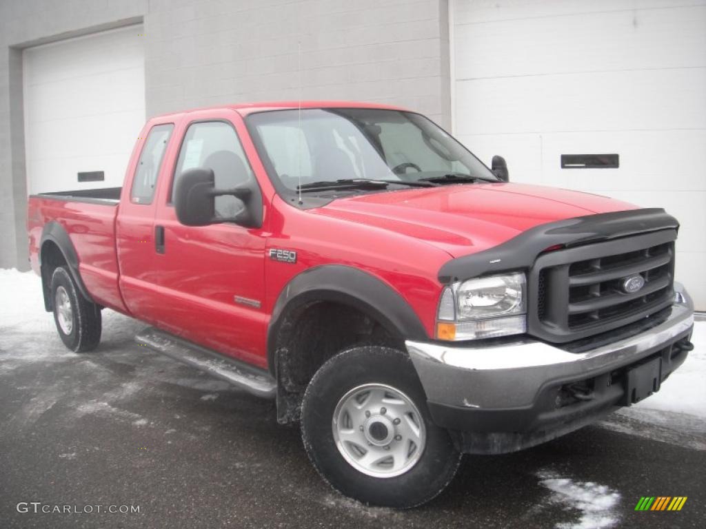 2004 F250 Super Duty XLT SuperCab 4x4 - Red / Medium Flint photo #2