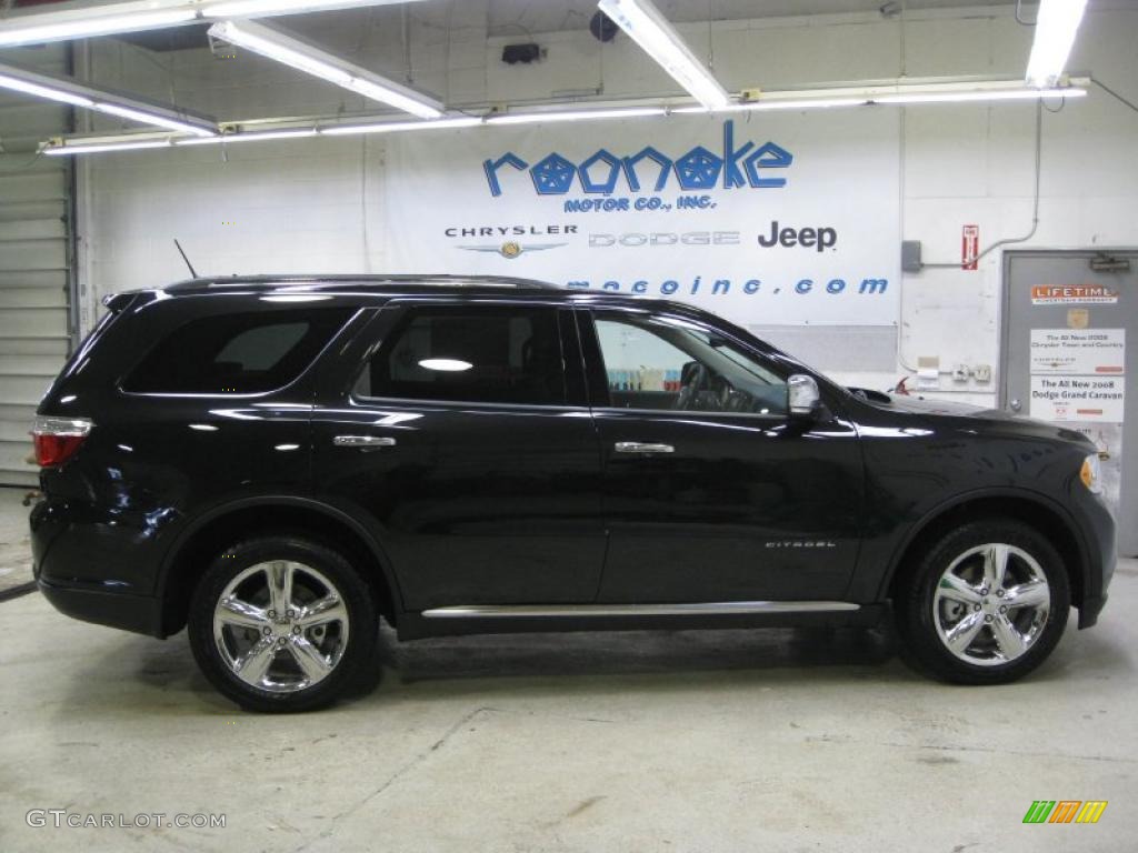 2011 Durango Citadel 4x4 - Brilliant Black Crystal Pearl / Black/Tan photo #1