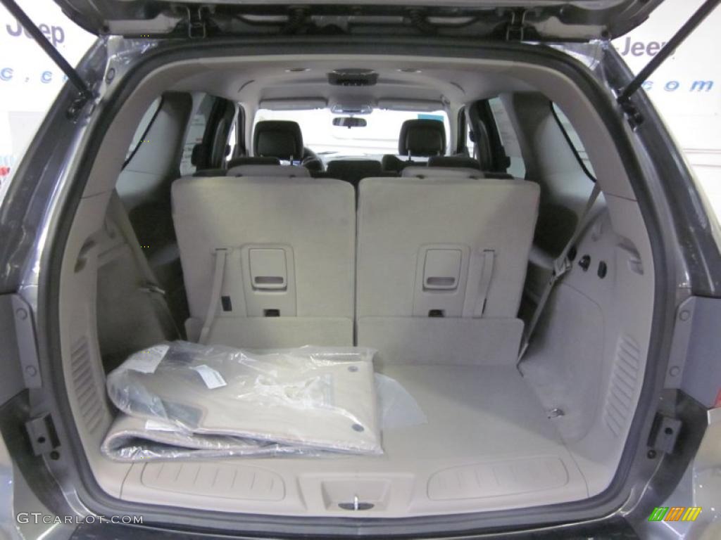 2011 Dodge Durango Express 4x4 Trunk Photo #45083587