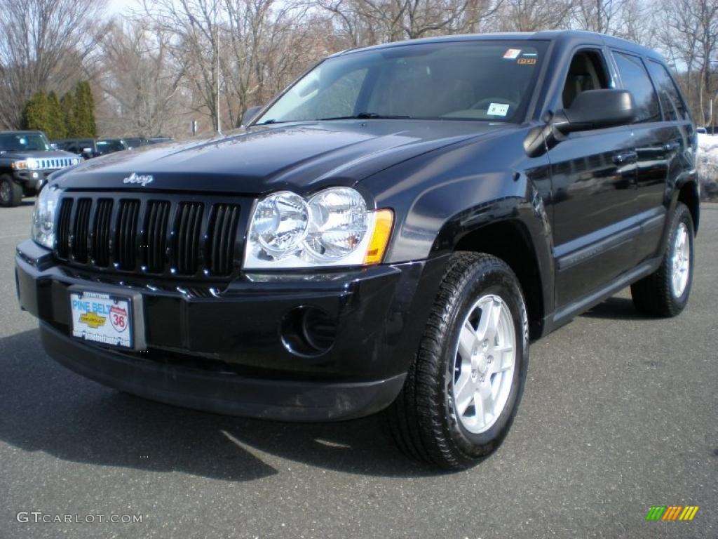 Black 2007 Jeep Grand Cherokee Laredo 4x4 Exterior Photo #45086021