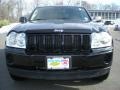 Black - Grand Cherokee Laredo 4x4 Photo No. 2
