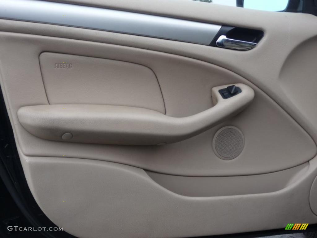 2004 3 Series 325xi Sedan - Jet Black / Sand photo #16