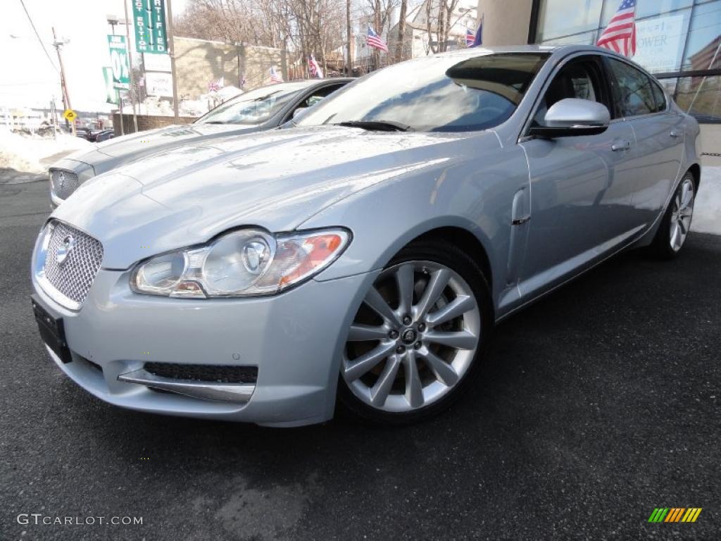 2010 XF Premium Sport Sedan - Liquid Silver Metallic / Warm Charcoal photo #1