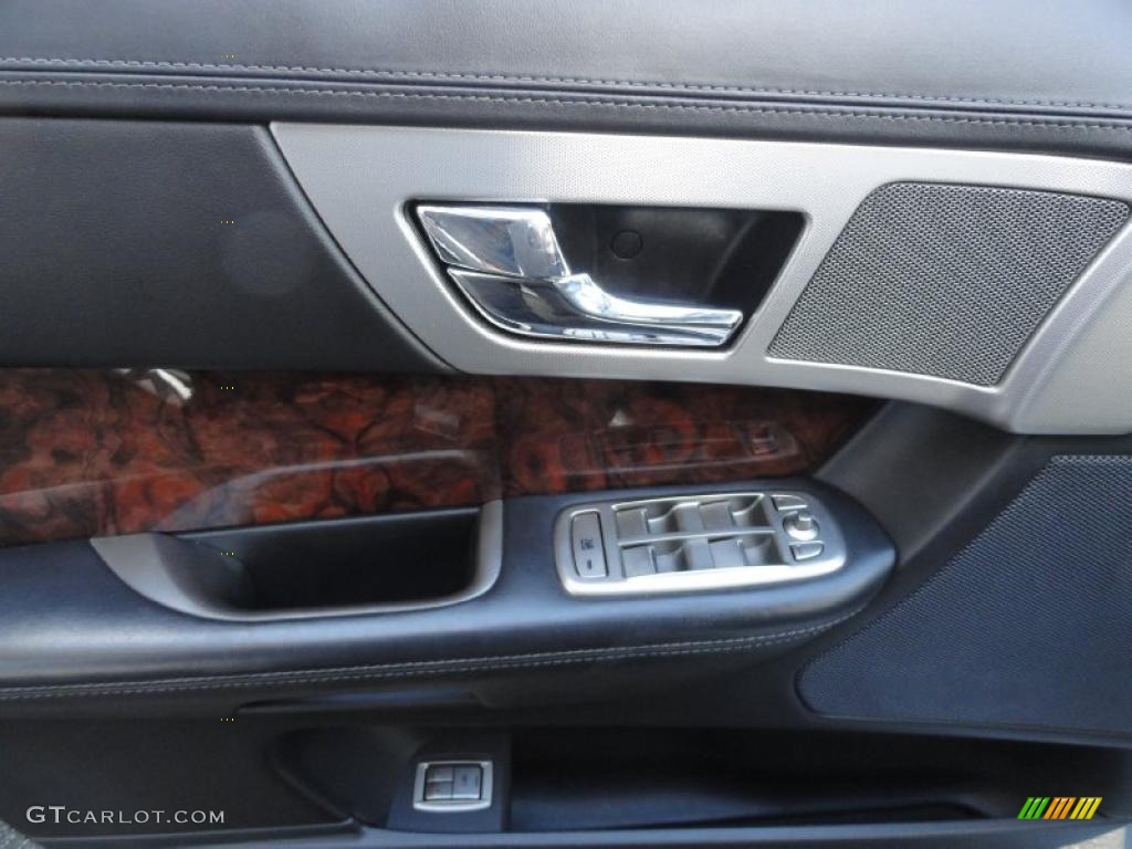 2010 Jaguar XF Premium Sport Sedan Warm Charcoal Door Panel Photo #45088509