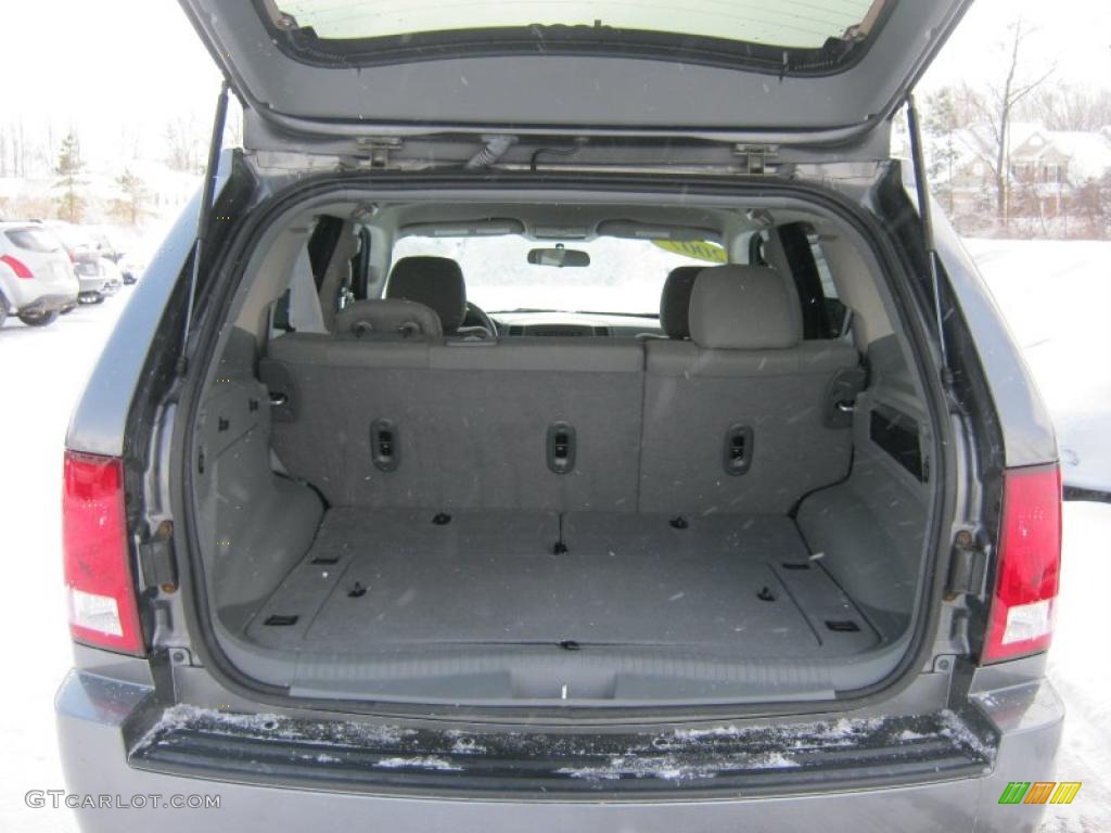 2007 Jeep Grand Cherokee Laredo 4x4 Trunk Photo #45089241