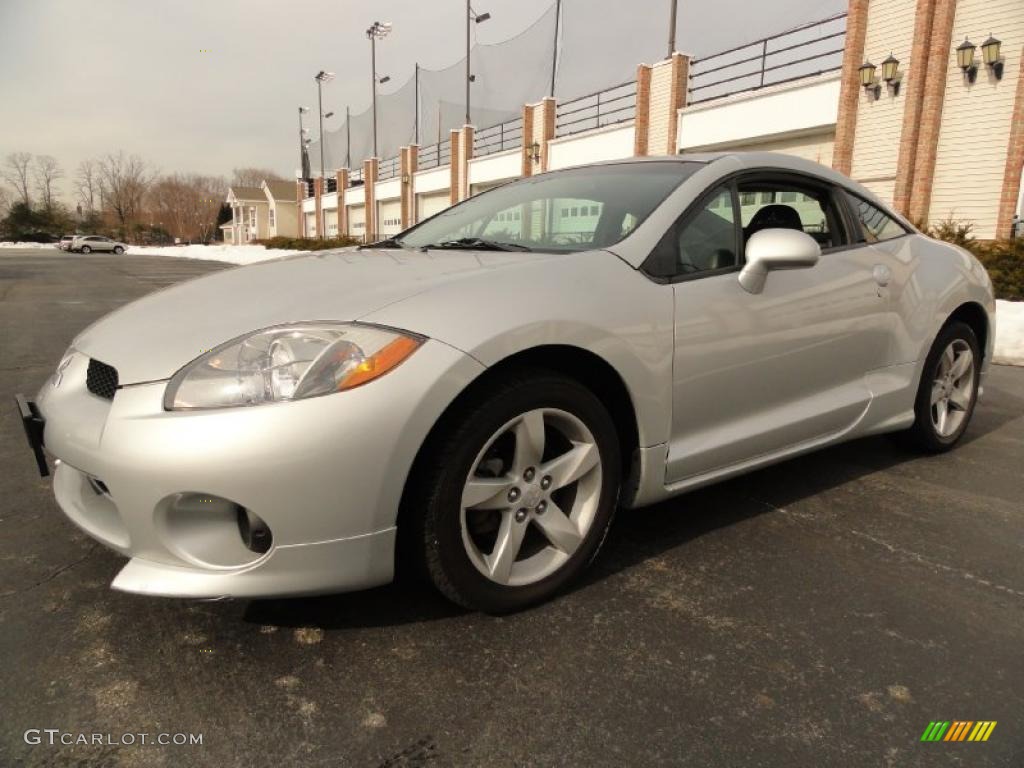 2006 Eclipse GS Coupe - Liquid Silver Metallic / Medium Gray photo #1