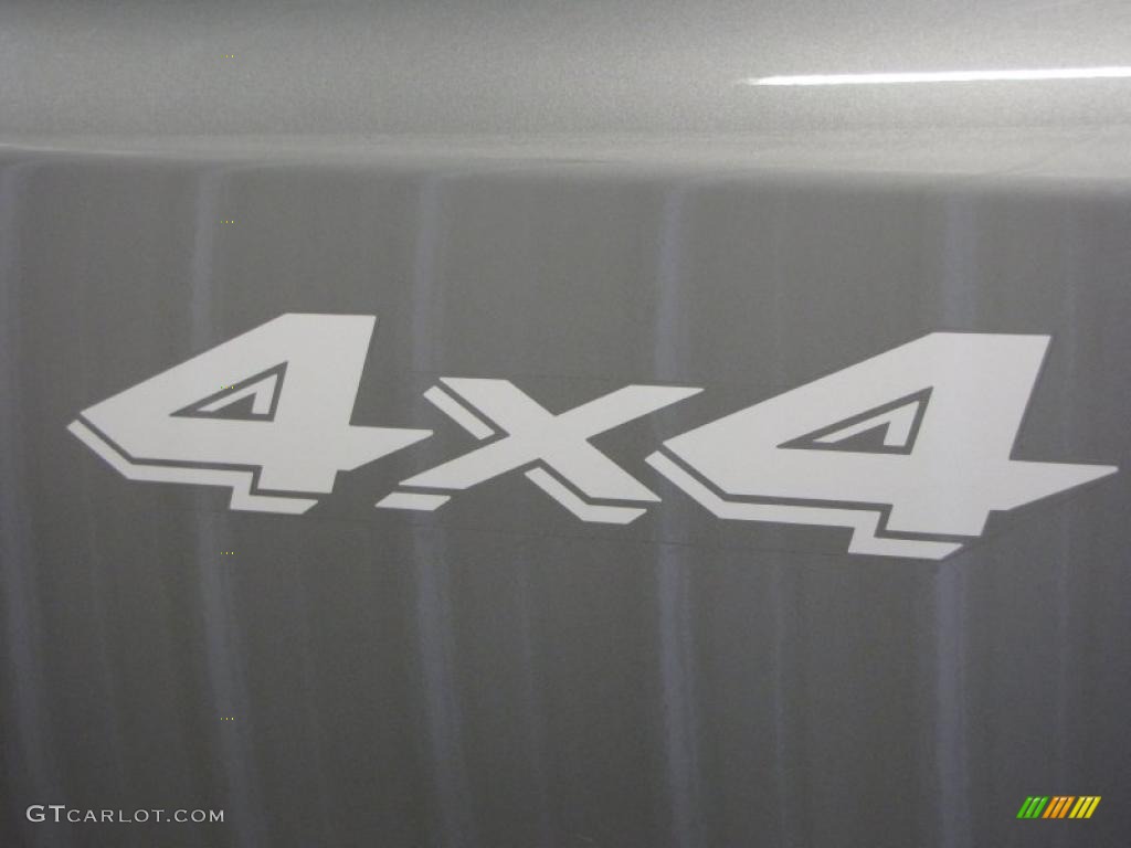 2006 Dodge Dakota SLT Club Cab 4x4 Marks and Logos Photo #45094905