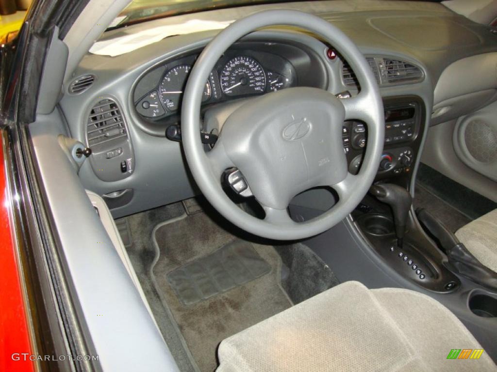 Pewter Interior 2002 Oldsmobile Alero GX Coupe Photo #45096065