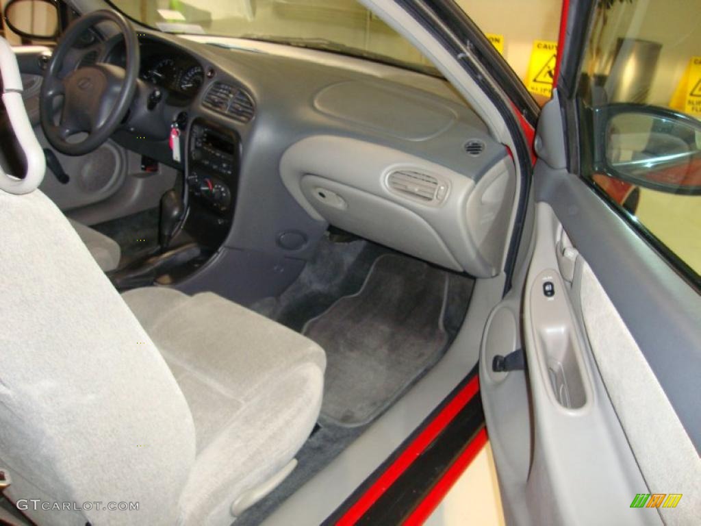 2002 Alero GX Coupe - Bright Red / Pewter photo #16