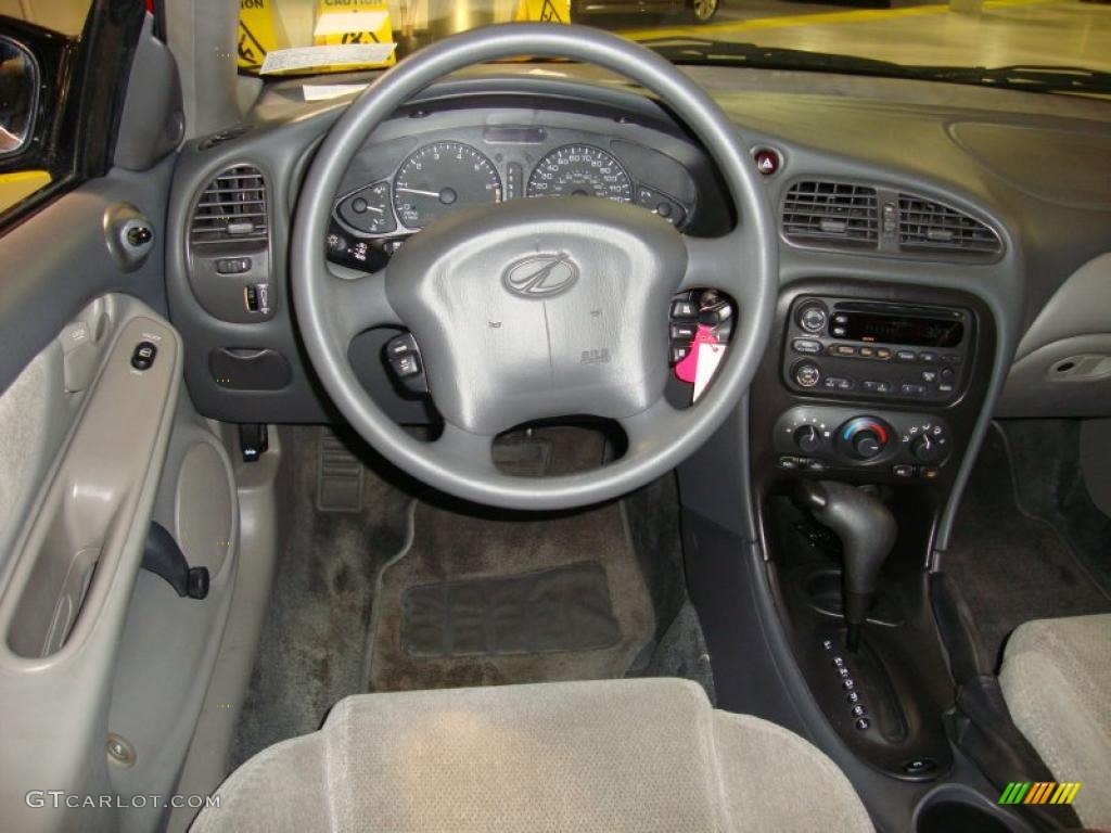 2002 Oldsmobile Alero GX Coupe Dashboard Photos