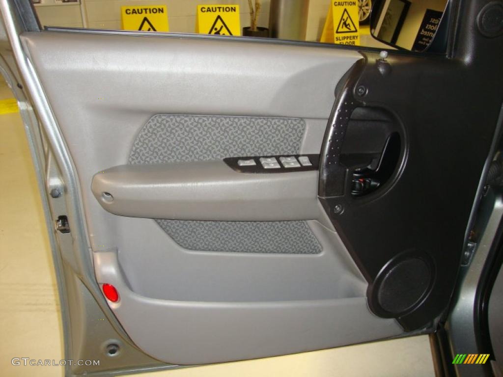 2004 Pontiac Aztek Standard Aztek Model Dark Gray Door Panel Photo #45096845