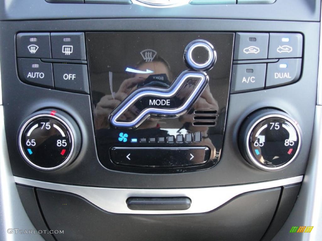 2011 Hyundai Sonata SE 2.0T Controls Photo #45097926