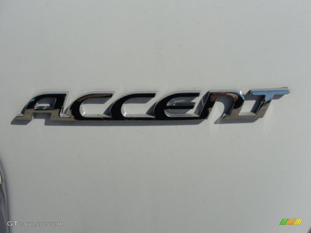 2011 Hyundai Accent GS 3 Door Marks and Logos Photo #45098182