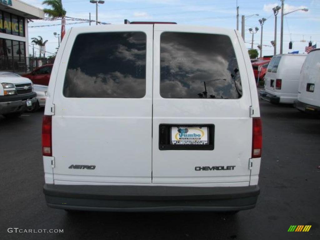 2003 Astro Commercial - Summit White / Medium Gray photo #9