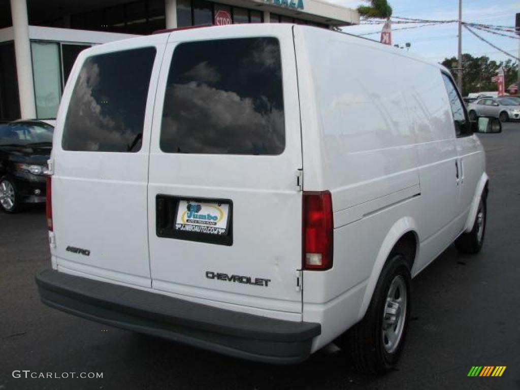 2003 Astro Commercial - Summit White / Medium Gray photo #12