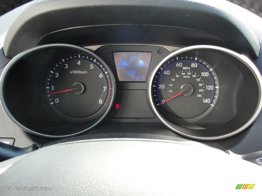 2011 Hyundai Tucson Limited Gauges Photo #45100374