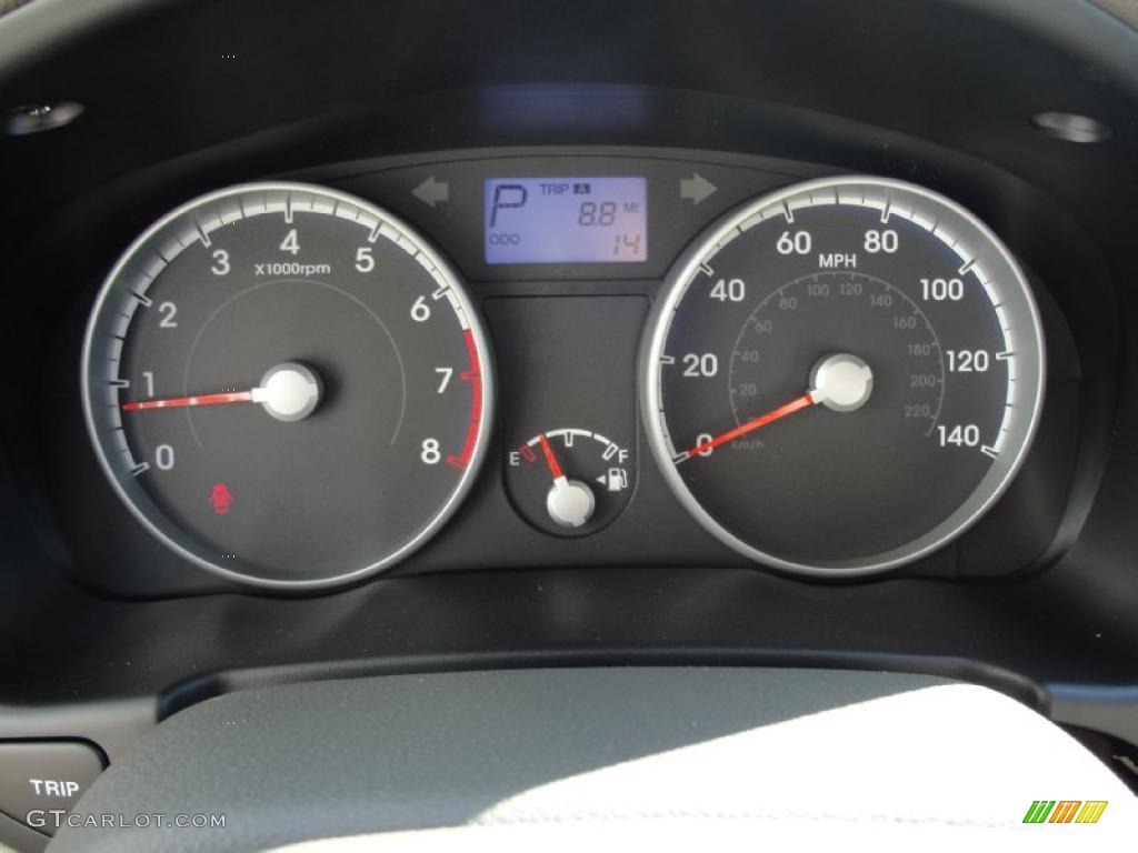 2011 Hyundai Accent GLS 4 Door Gauges Photo #45100998