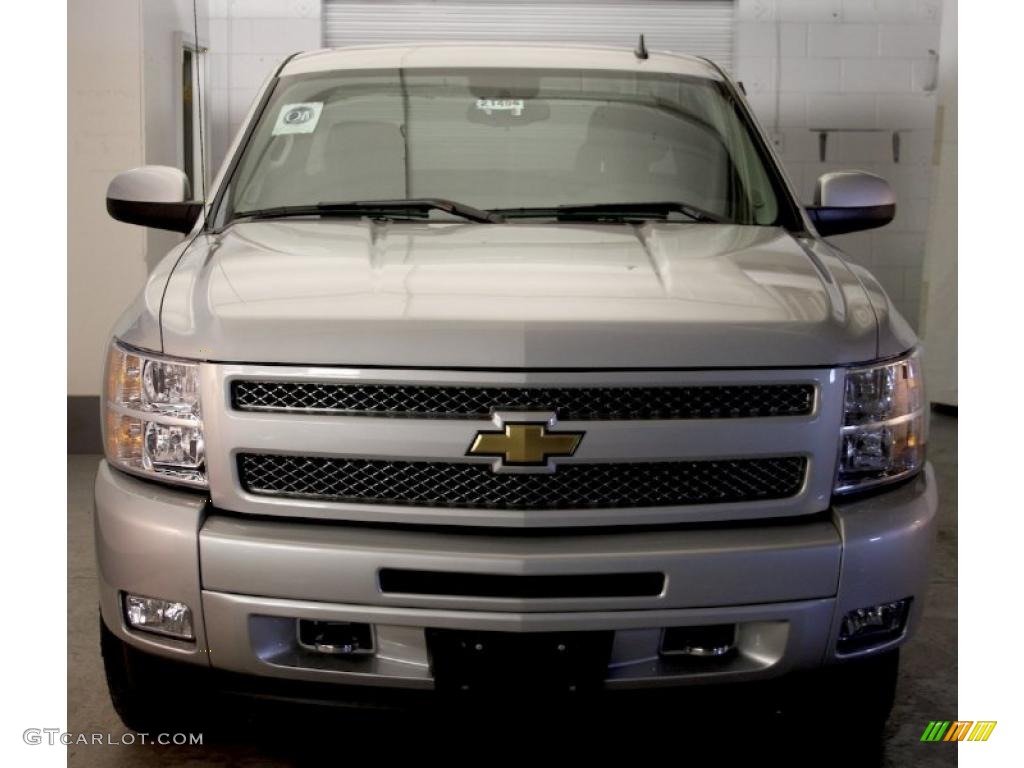 2011 Silverado 1500 LT Extended Cab 4x4 - Sheer Silver Metallic / Ebony photo #3