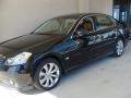 Black Obsidian - M 35x Sedan Photo No. 3