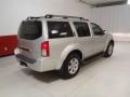 Silver Lightning Metallic - Pathfinder LE Photo No. 4
