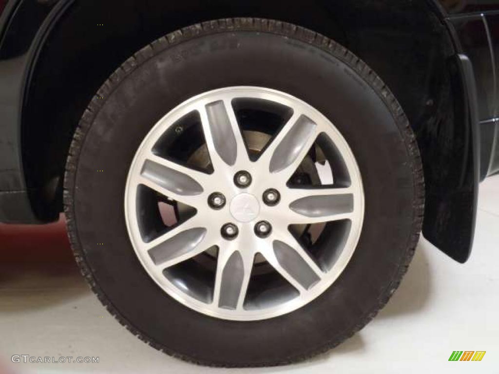 2006 Mitsubishi Endeavor Limited Wheel Photo #45108824