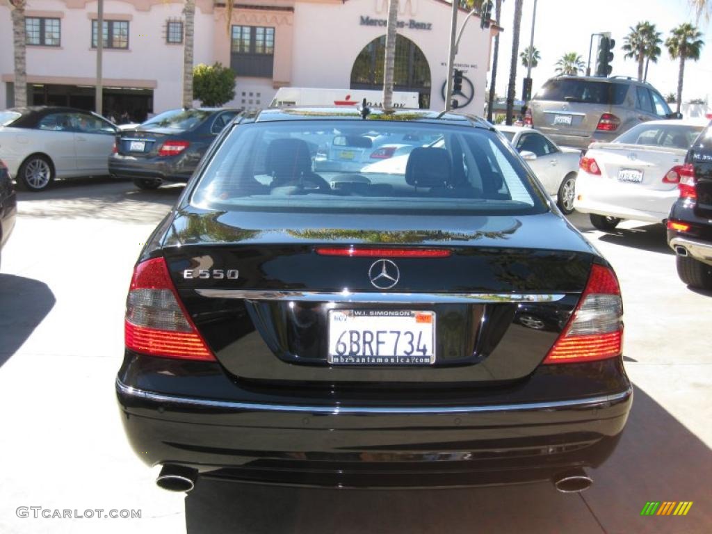 2008 E 550 Sedan - Black / Black photo #3