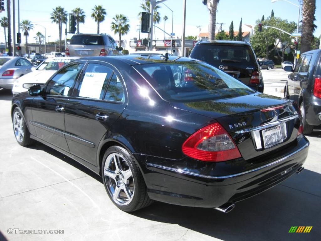 2008 E 550 Sedan - Black / Black photo #4