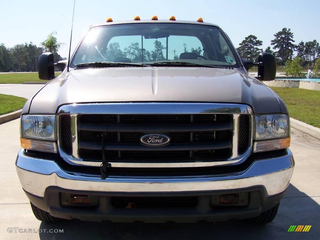 2003 F250 Super Duty XLT SuperCab - Arizona Beige Metallic / Medium Parchment Beige photo #8