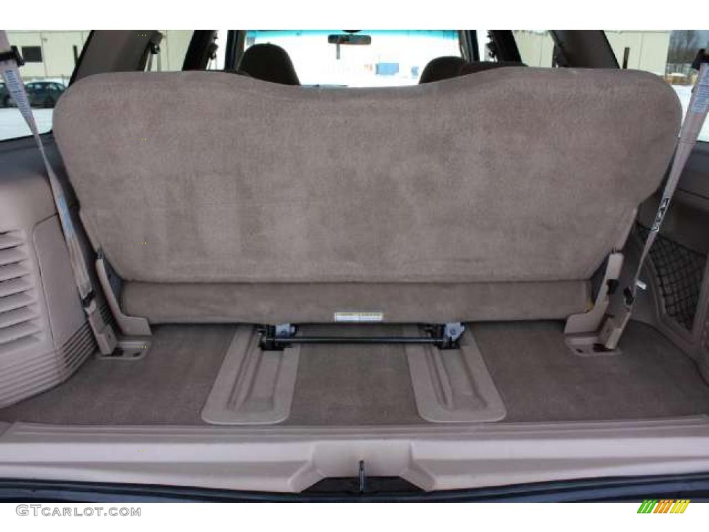 1999 Ford Expedition XLT 4x4 Trunk Photos