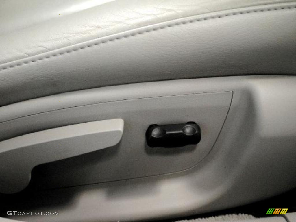 2008 Impala SS - White / Gray photo #44