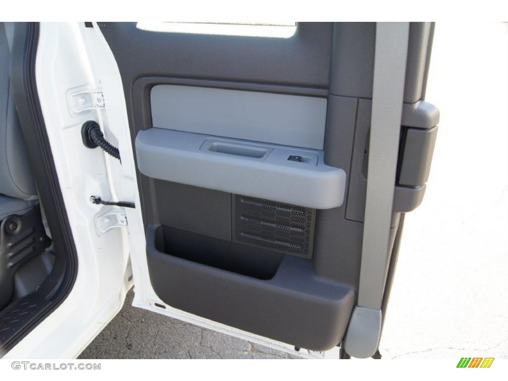 2011 Ford F150 XL SuperCab Steel Gray Door Panel Photo #45112976