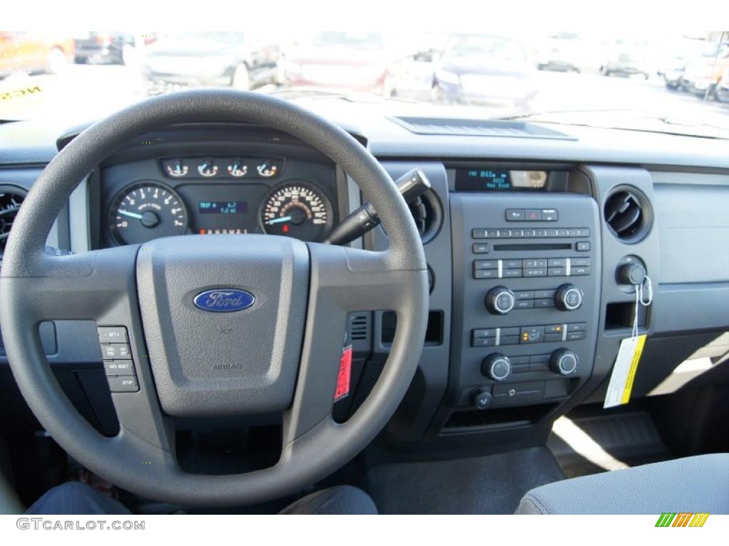 2011 Ford F150 XL SuperCab Controls Photo #45113232