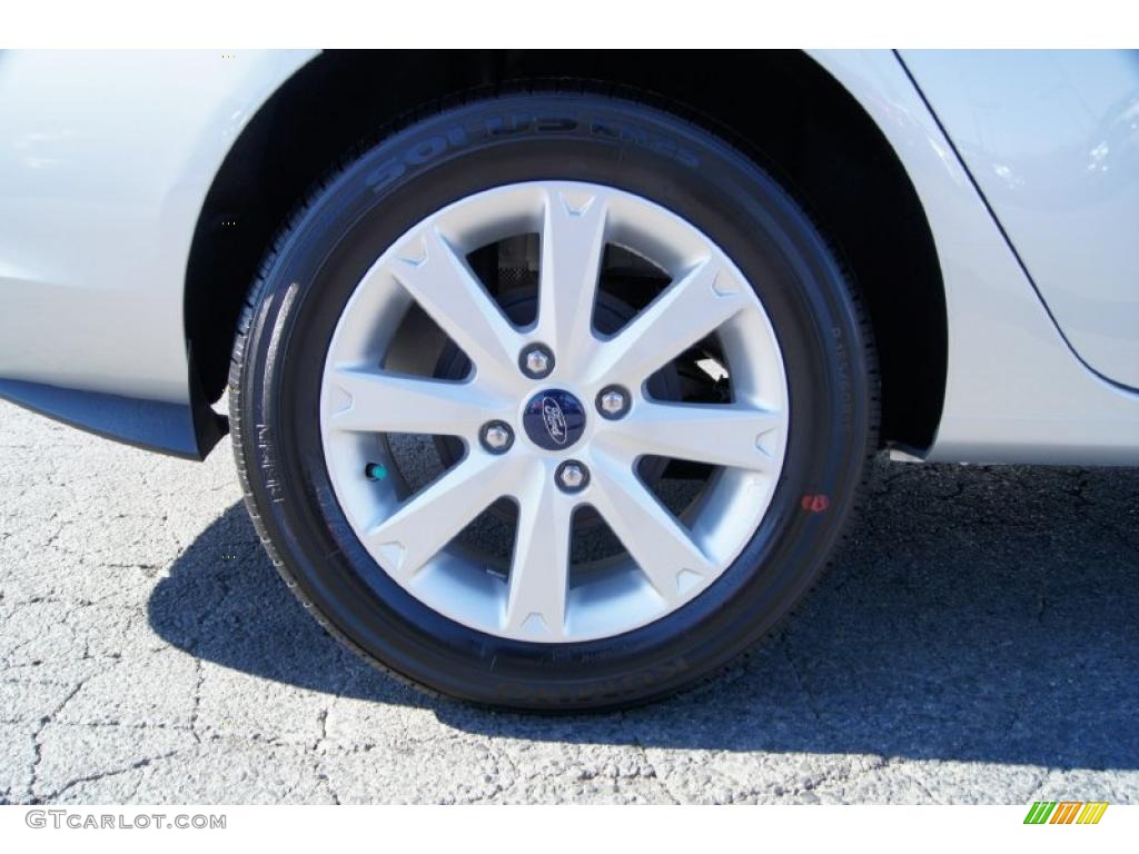 2011 Ford Fiesta SE Sedan Wheel Photo #45114375