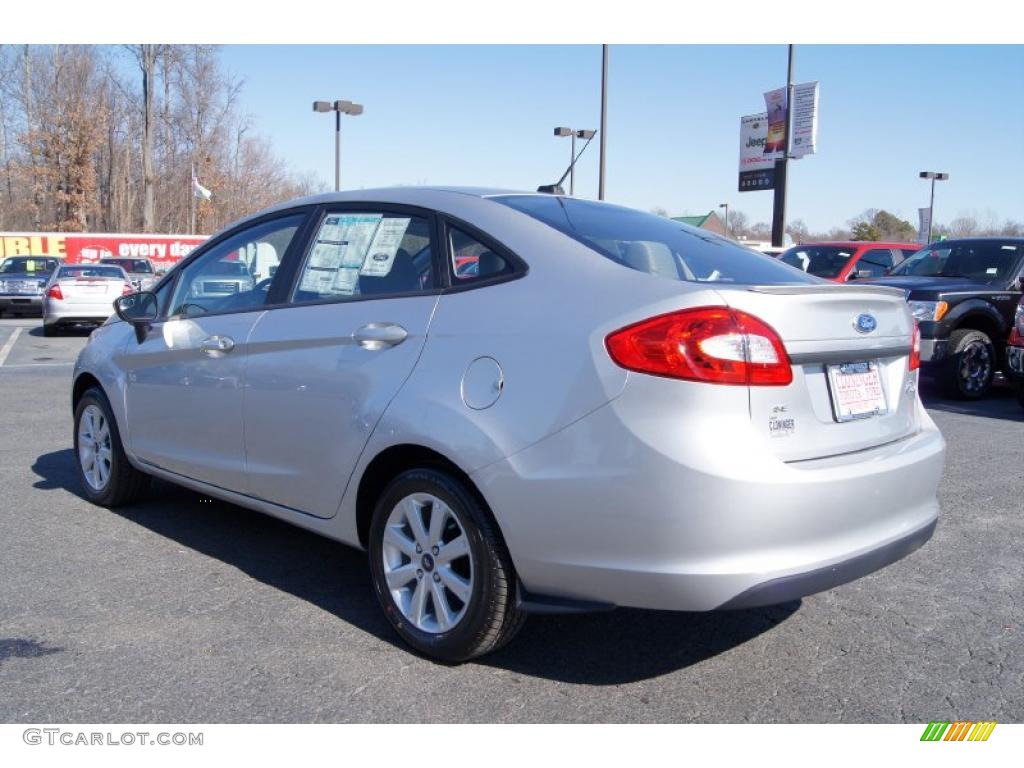 Ingot Silver Metallic 2011 Ford Fiesta SE Sedan Exterior Photo #45114745