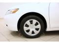 Super White - Camry LE Photo No. 18