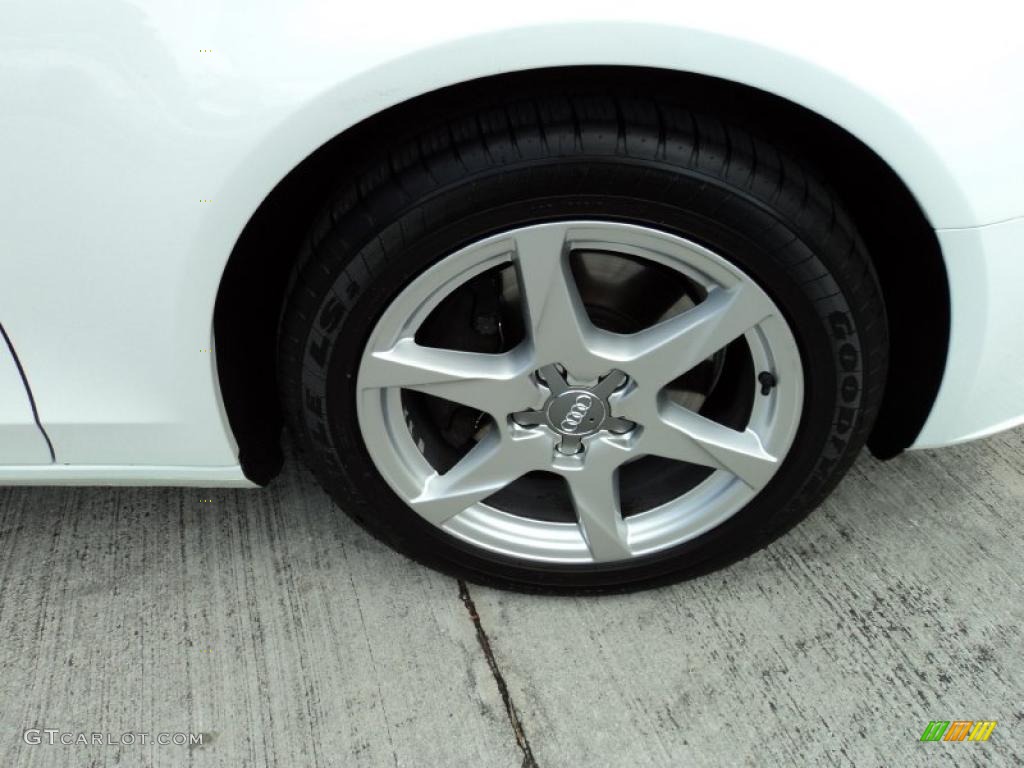 2009 A4 2.0T Premium quattro Sedan - Ibis White / Black photo #3