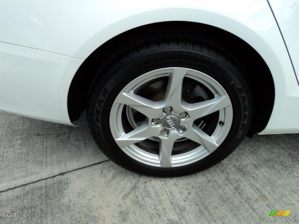 2009 A4 2.0T Premium quattro Sedan - Ibis White / Black photo #4