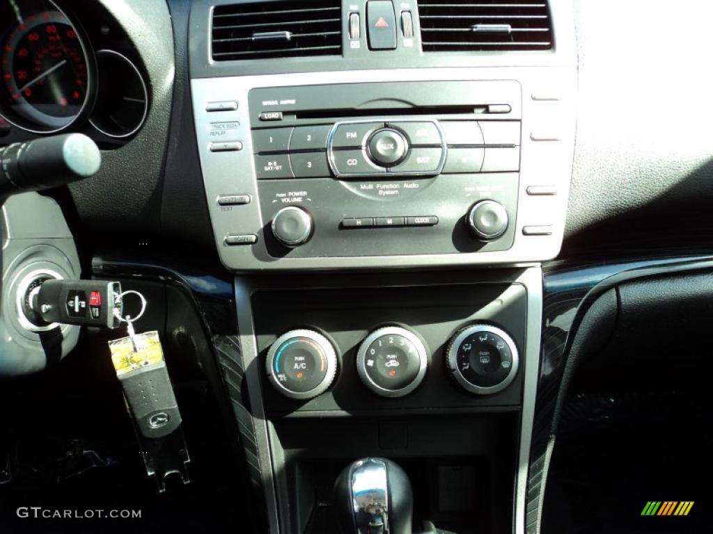2010 Mazda MAZDA6 s Touring Sedan Controls Photo #45122526