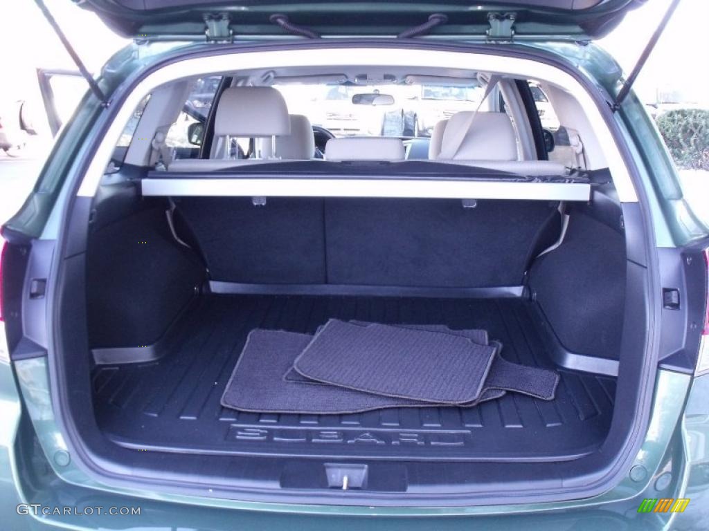 2010 Subaru Outback 2.5i Premium Wagon Trunk Photo #45124250