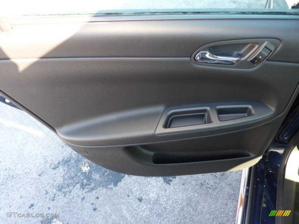 2011 Impala LT - Imperial Blue Metallic / Ebony photo #16