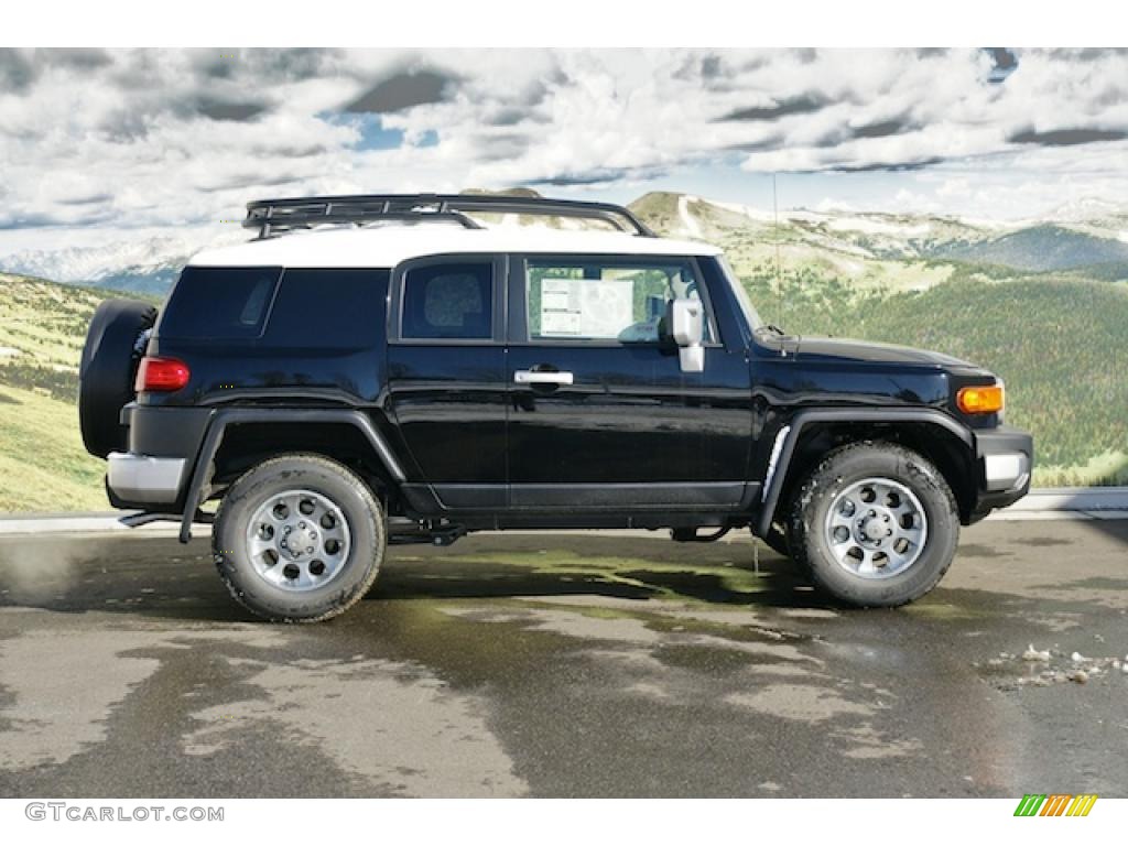 Black 2011 Toyota FJ Cruiser 4WD Exterior Photo #45126058