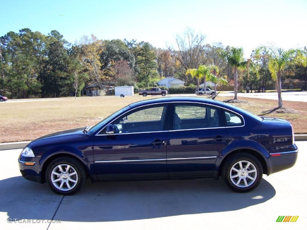 2004 Passat GLS TDI Sedan - Shadow Blue Metallic / Grey photo #6
