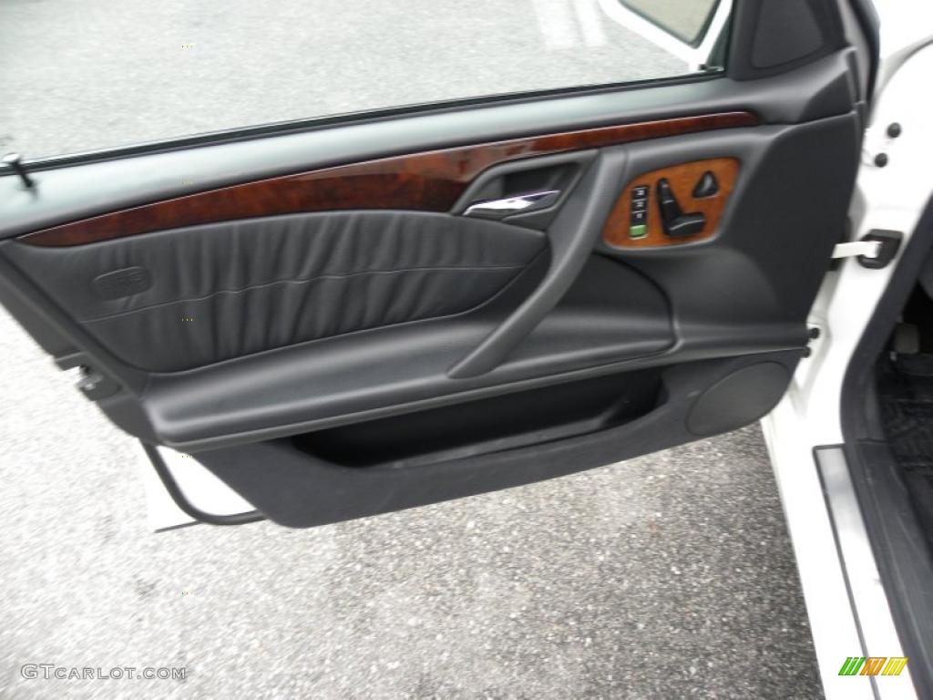 2003 Mercedes-Benz E 320 Wagon Charcoal Door Panel Photo #45126278