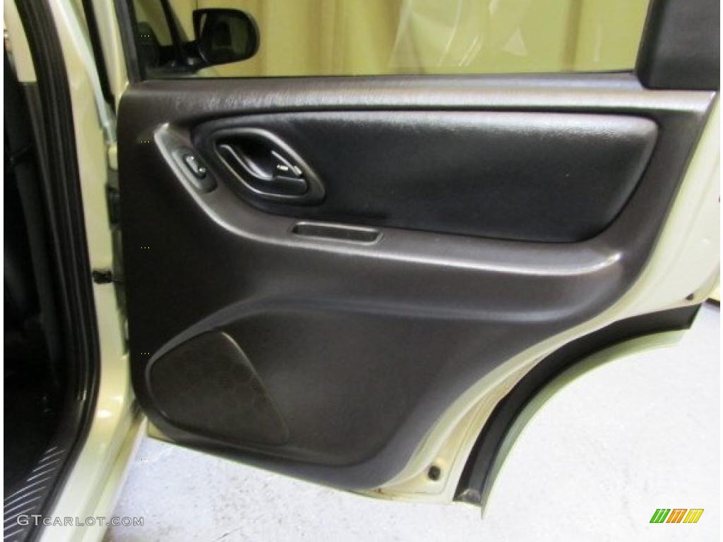 2005 Ford Escape Limited Ebony Black Door Panel Photo #45126550