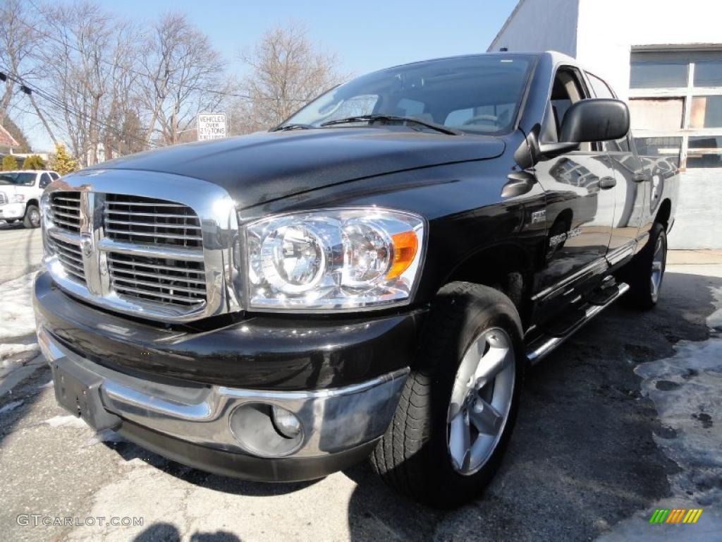 2007 Ram 1500 SLT Quad Cab 4x4 - Brilliant Black Crystal Pearl / Medium Slate Gray photo #3