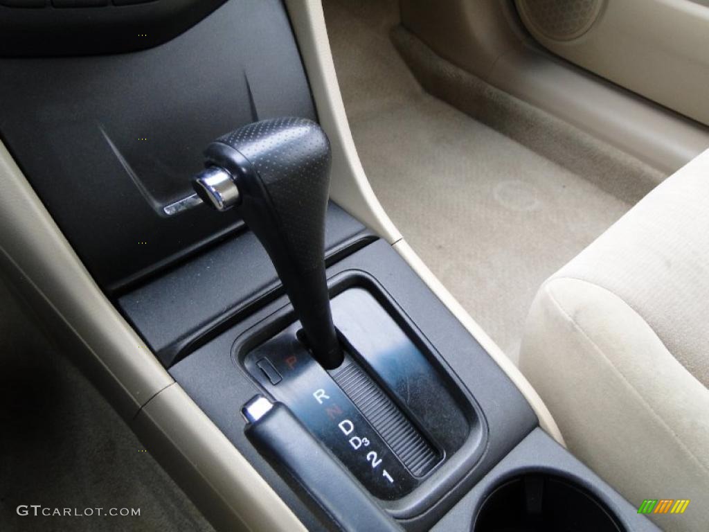 2003 Accord LX Sedan - Desert Mist Metallic / Ivory photo #24