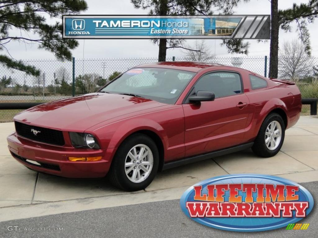 2007 Mustang V6 Deluxe Coupe - Redfire Metallic / Dark Charcoal photo #1
