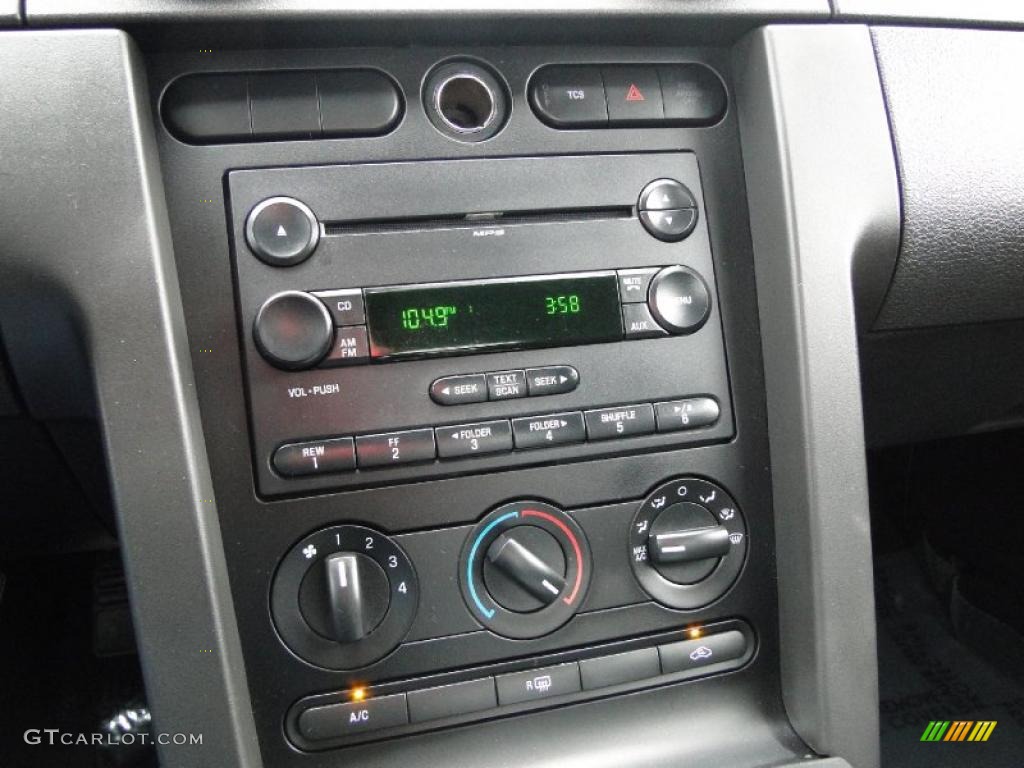 2007 Mustang V6 Deluxe Coupe - Redfire Metallic / Dark Charcoal photo #23